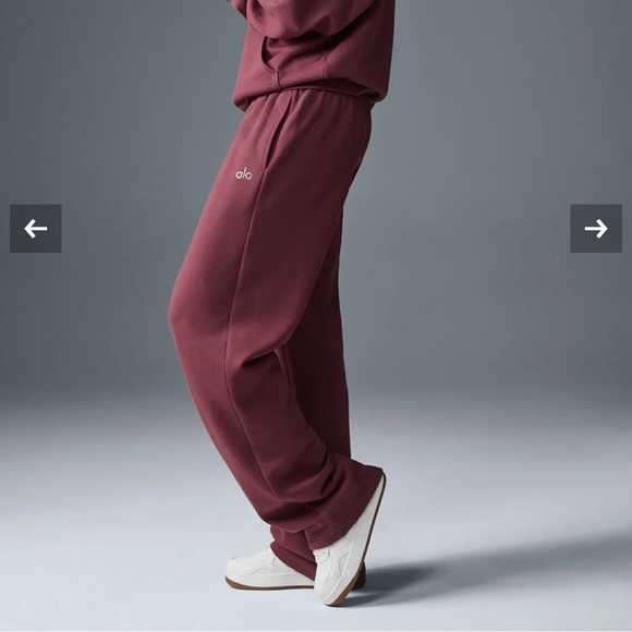 ❗️SOLD on M e r c a r i❗️Alo Accolade Straight Leg Sweatpant burgundy truffle - Picture 3 of 4
